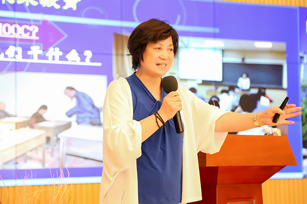 李凤霞教授.jpg